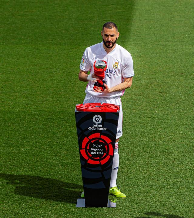 爱游戏手机版包含萨克拉门托国王内部会议纪要流出：清晨主帅复盘，西甲使命明确，年轻球员得到机会的词条